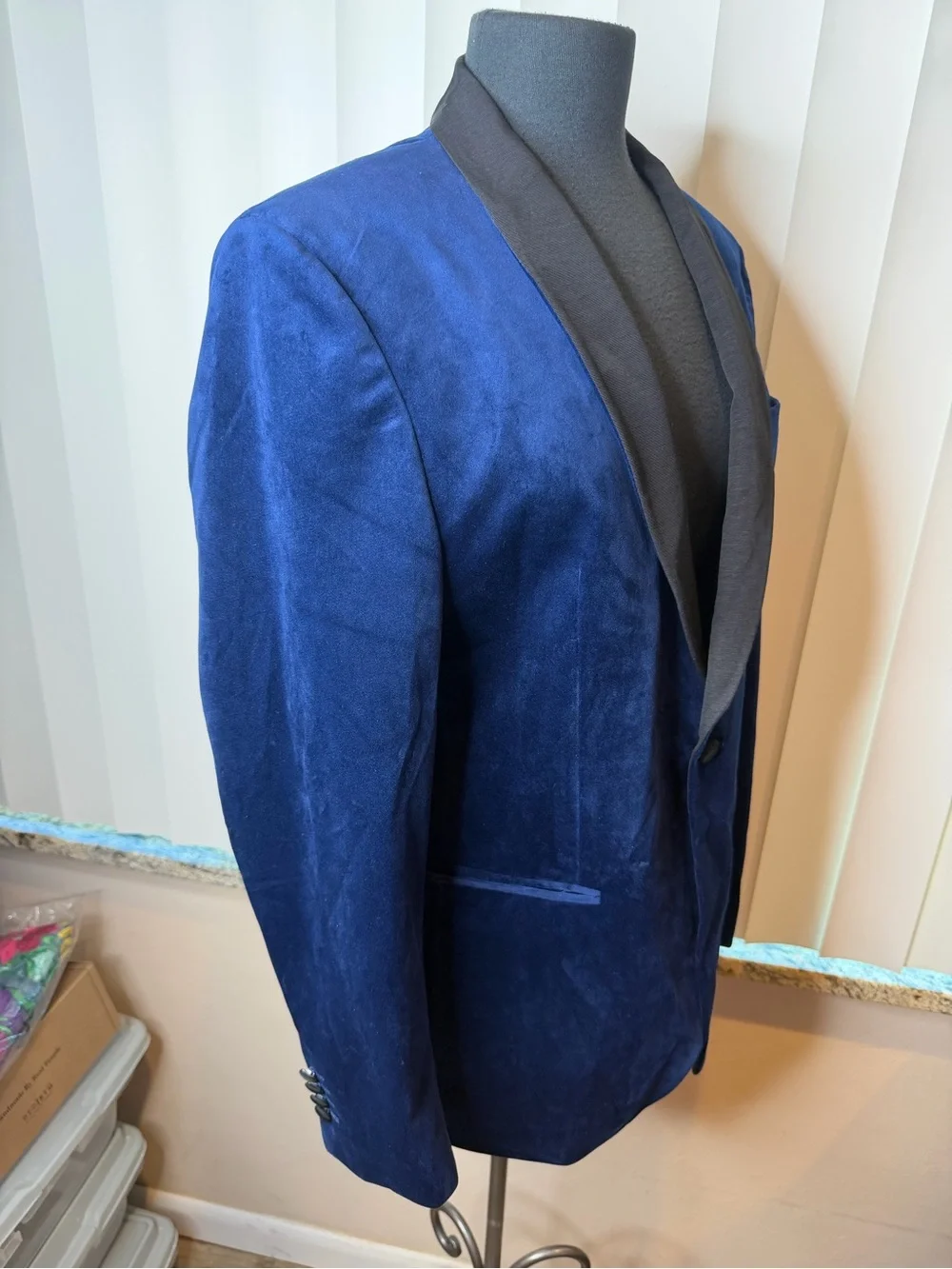 John Stephen London velvet tuxedo blazer martini lining Size 40 R